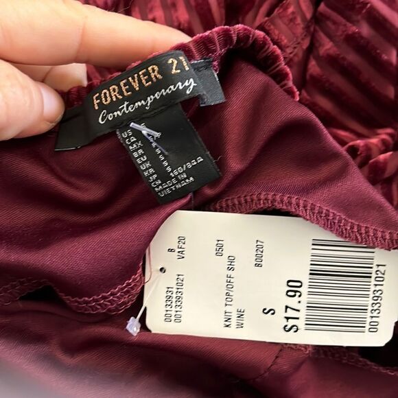 Forever 21 knit top off shoulders Velvet wine Sz-Small - Picture 6 of 10